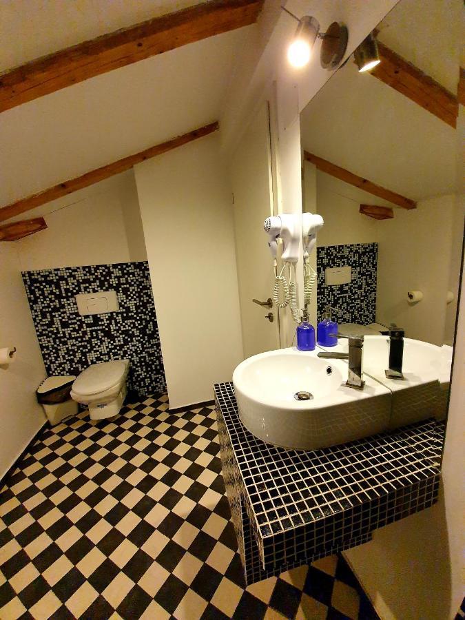 Villa Swiss Săcele Eksteriør bilde